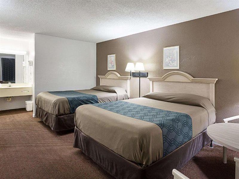 Rodeway Inn Lake City I-75 Ngoại thất bức ảnh