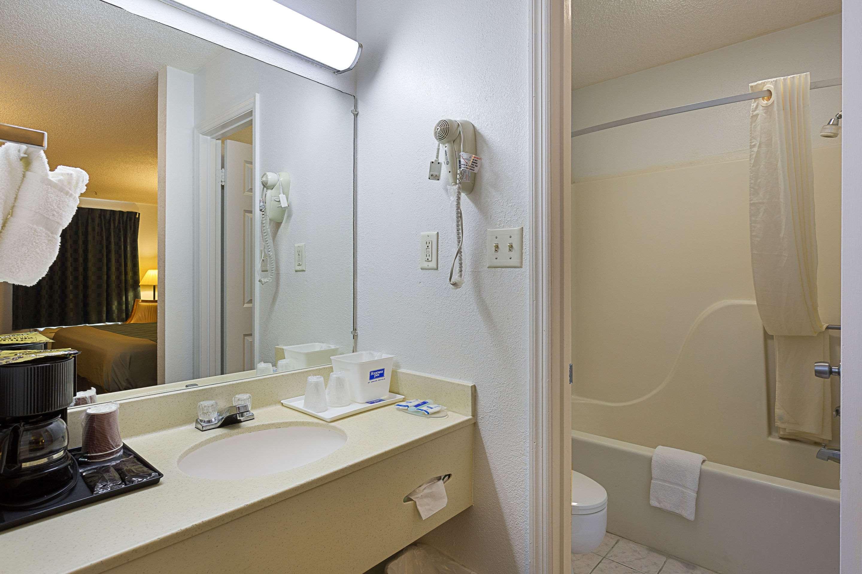 Rodeway Inn Lake City I-75 Ngoại thất bức ảnh